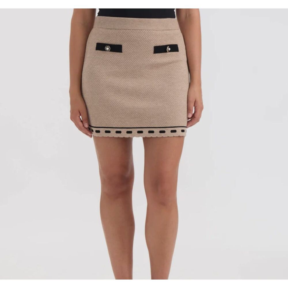 Ellen Tracy Mini Skirt Women Size M Beige Textured Knit Black Contrast Trim